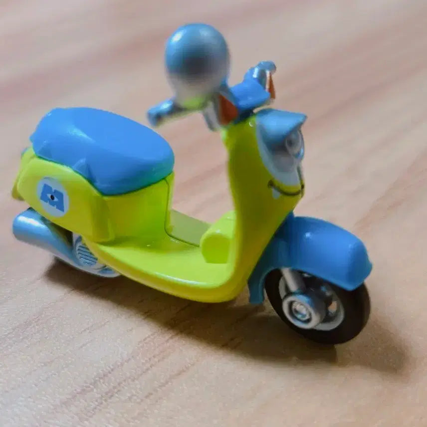 [BUNJANG] Monsters, Inc. Mike Tomica Scooter / 침침마이크 토미카/몬스터주식회사 스쿠터