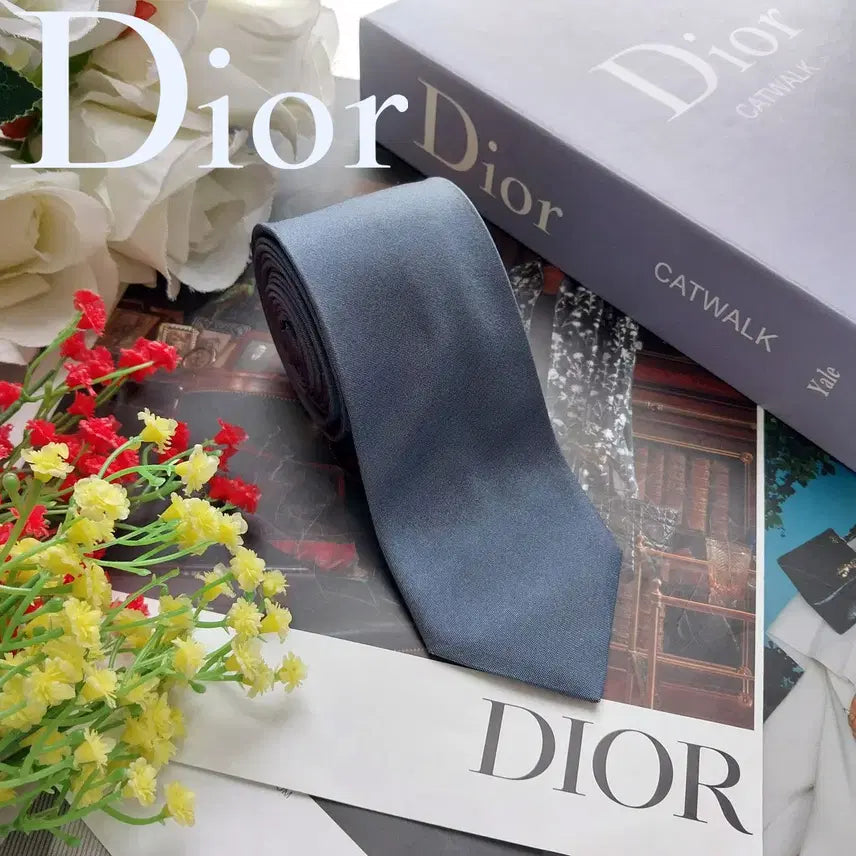 [BUNJANG] Dior Sky Gray Solid Slim 6.1cm Silk Necktie / 디올 소라그레이 솔리드 슬림 넥타이 6.1cm A+~A등급 K3198
