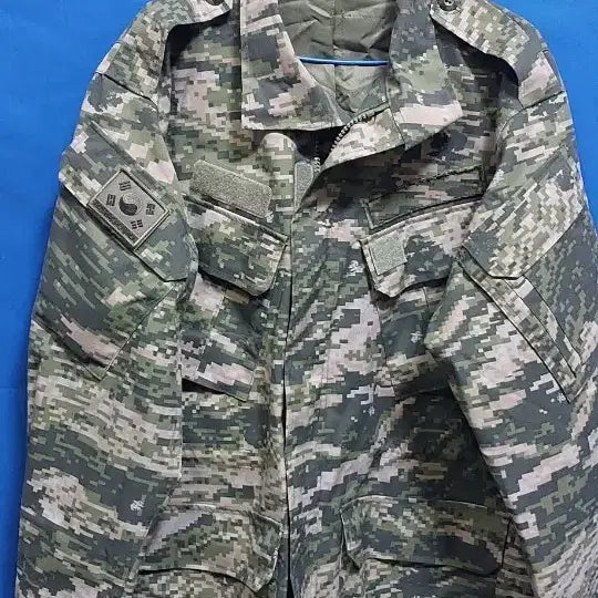 [BUNJANG] Digital Pixel Camo Jumper Size 105 / 디지털 픽셀 카모. 105