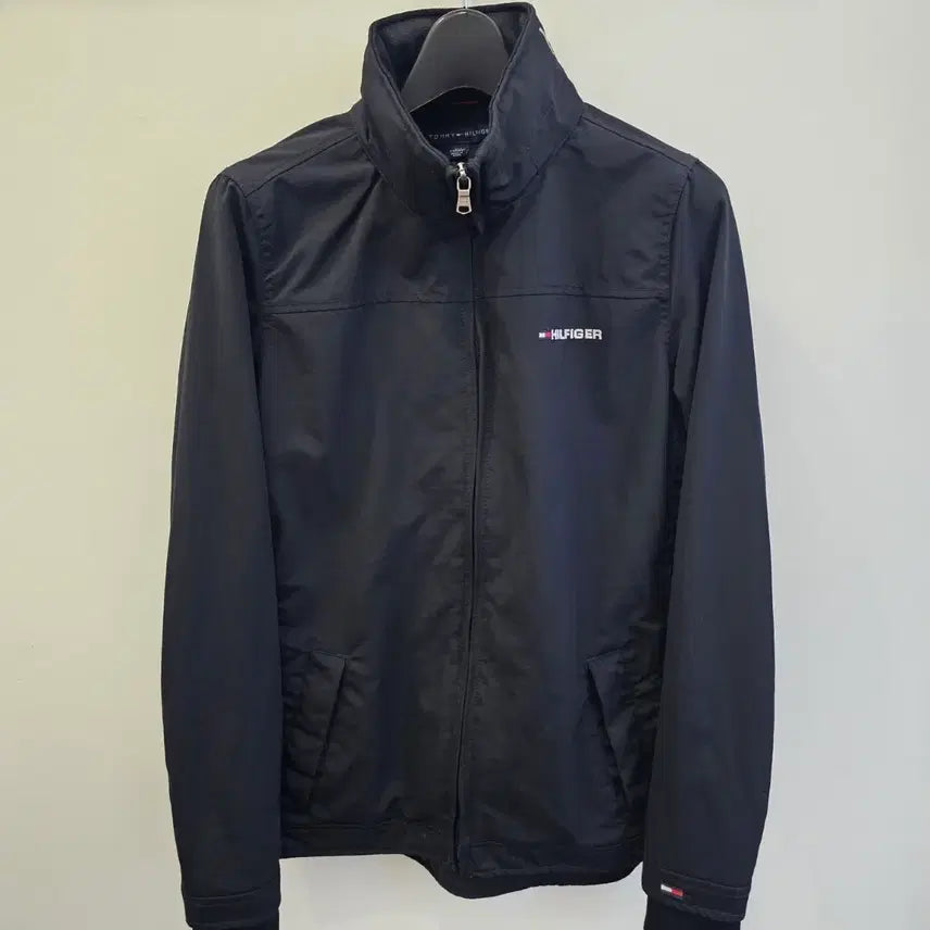 [BUNJANG] Tommy Hilfiger Windbreaker Jacket Black / 타미힐피거 바람막이 자켓 블랙
