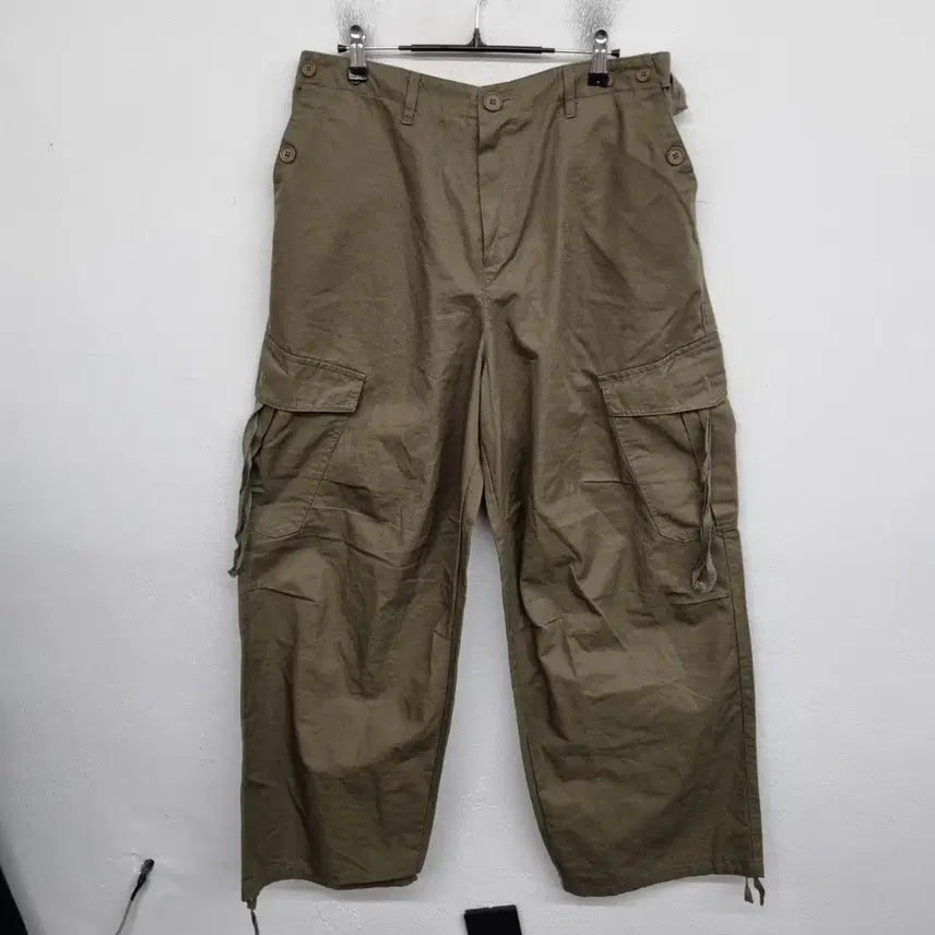 [BUNJANG] EESBEE Cargo Pants with Back Elastic Band (Size XL) / [105/XL] EESBEE 밀리터리 카고 뒷밴딩 팬츠
