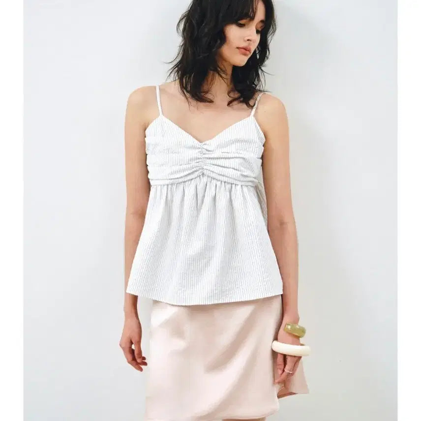 [BUNJANG] Mont doll Stripe Shirring Sleeveless Blouse White / 몽돌 스트라이프 셔링 나시 블라우스 화이트