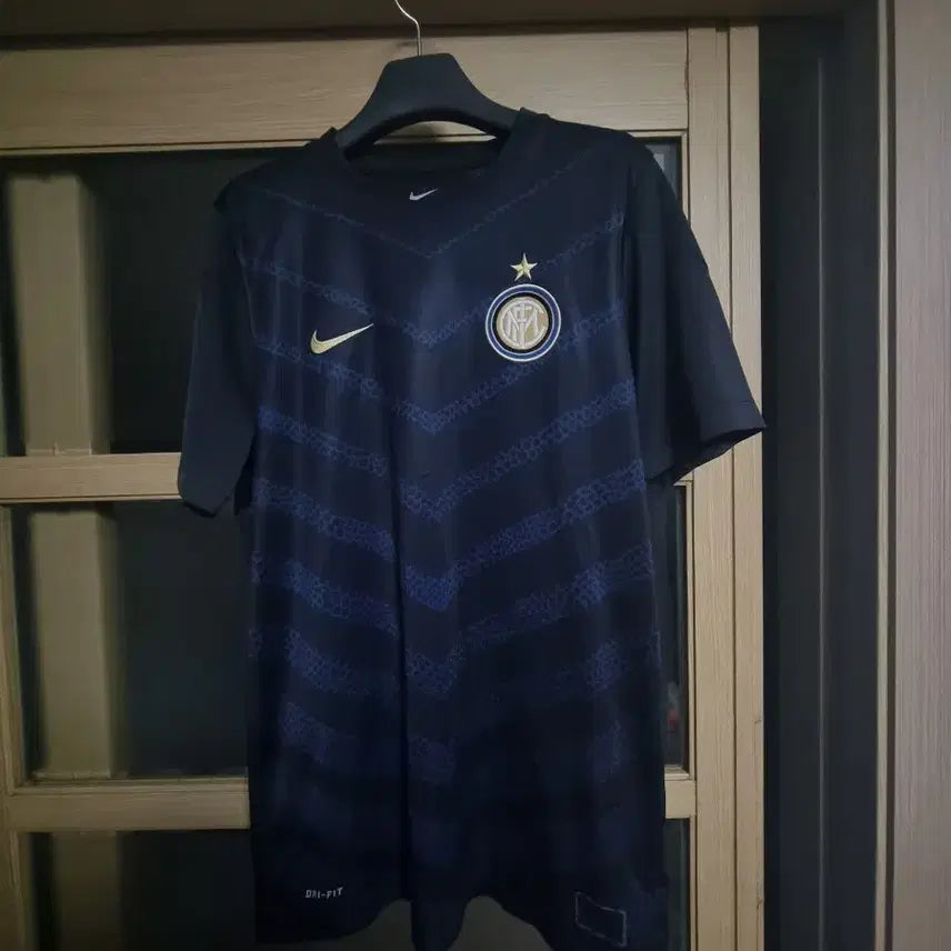 [BUNJANG] Nike Inter Milan Football Short Sleeve T-Shirt (M) / 나이키 인터밀란 축구 반팔 티셔츠 m