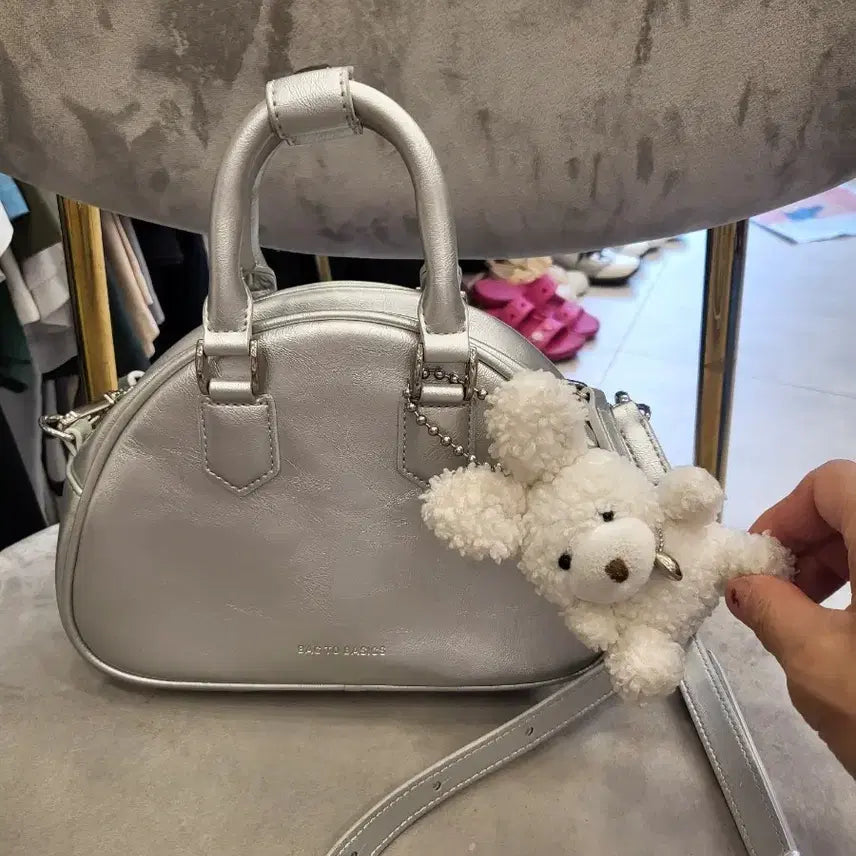 [BUNJANG] BAG TO BASICS Silver Dome Bag with Bear Keyring / BAG TO BASICS 실버 돔백 곰돌이 키링 포함