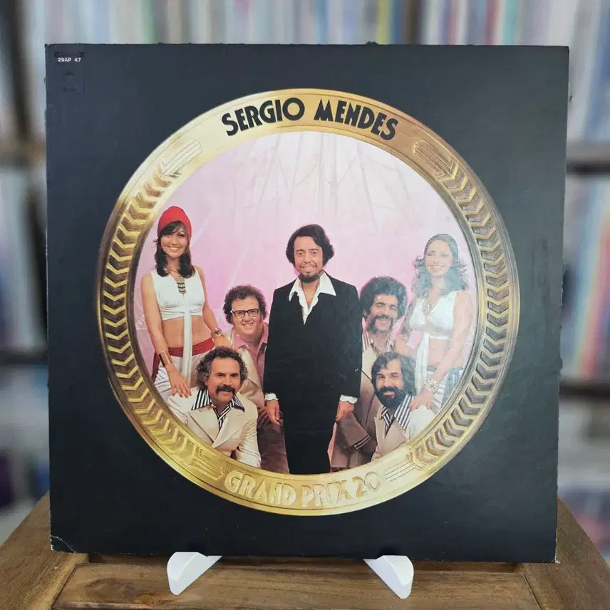 [BUNJANG] Sergio Mendes & Brasil '77 Grand Prix 20 LP - Bossa Nova / Latin Jazz Compilation (1976) / (팝, 라틴 재즈, 세르지오 멘데스 & 브라질 '77) Sergio Mendes & Brasil '77 LP