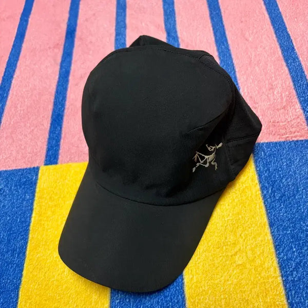 [BUNJANG] Arc'teryx Calvus Cap S/M / 아크테릭스 칼버스 볼캡 S/P-M/M