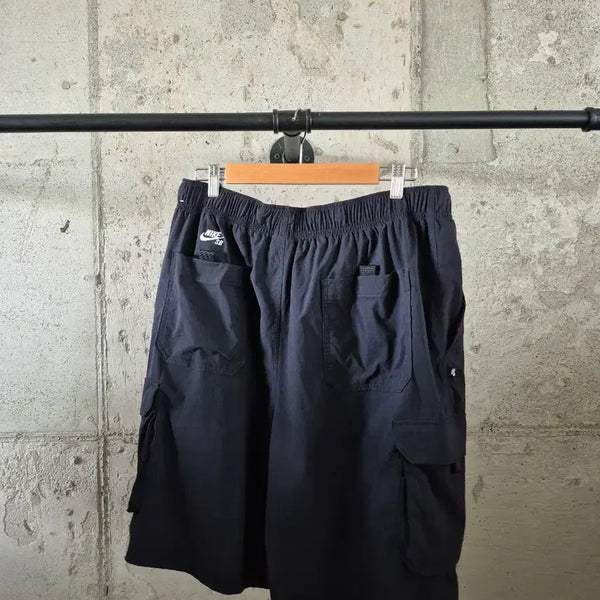 [BUNJANG] Nike SB Cargo Shorts XL / 2025상품)나이키 SB 카고 반바지 (XL)