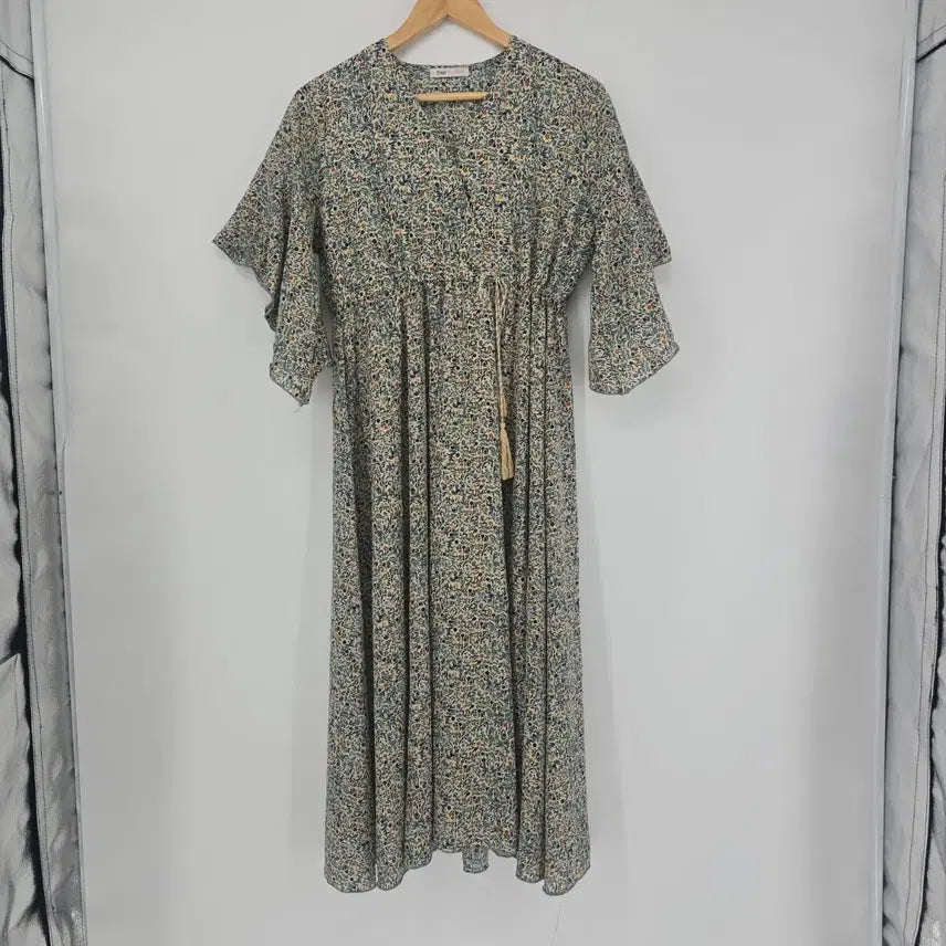 [BUNJANG] Floral Pattern Long Dress / 플로럴 패턴 롱 원피스