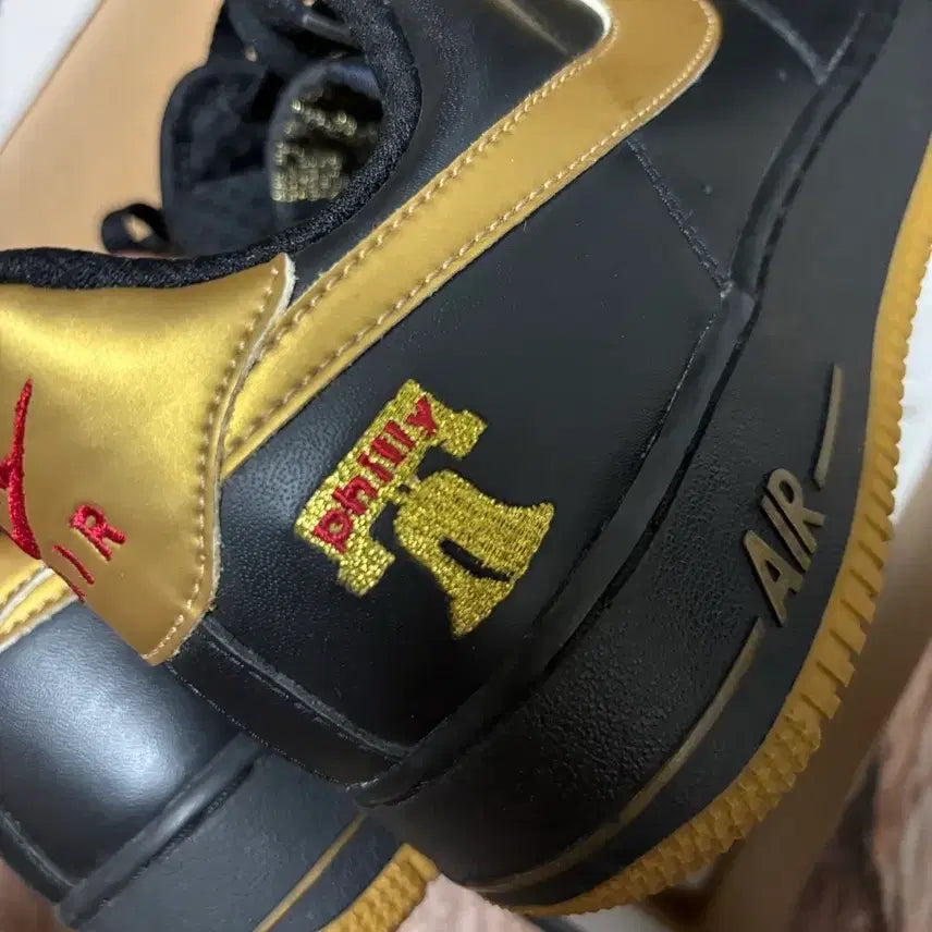 [BUNJANG] Nike Air Force 1 Premium 'Philly Black Gold' (2005-2006) / [270] 나이키 에어포스 프리미엄 필라델피아 블랙골드
