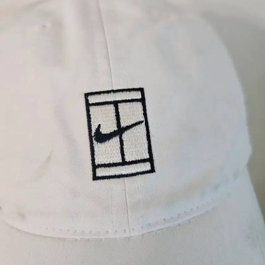 [BUNJANG] Nike Tennis FIT DRY White Ball Cap / Nike Tennis FIT DRY 화이트 볼캡
