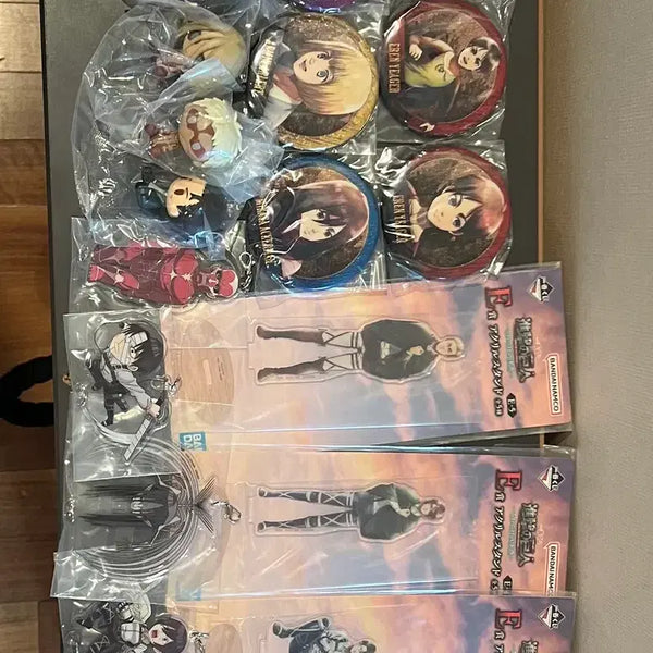 [BUNJANG] Attack on Titan Ichiban Kuji Ichiban Kuji Lower Prize Bundle Set (Choco-no-ko, Acrylic, Cat Badge, Keyring) / (택포 11)진격의 거인 제일복권 하위상 일괄 판매 (초코노코, 아크릴, 캣배찌, 키링) E상+F상+G상+H상+I상