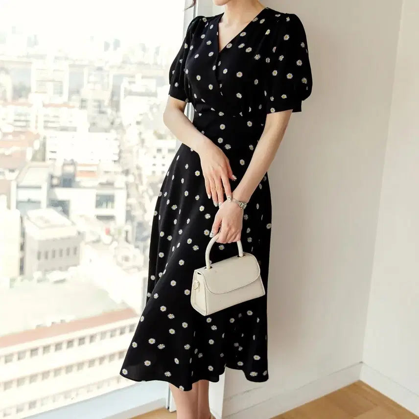 [BUNJANG] Chic Line Daisy Pattern Midi Dress / 시크라인 데이지 원피스 케네스레이디밀크코코아공구우먼리치무드