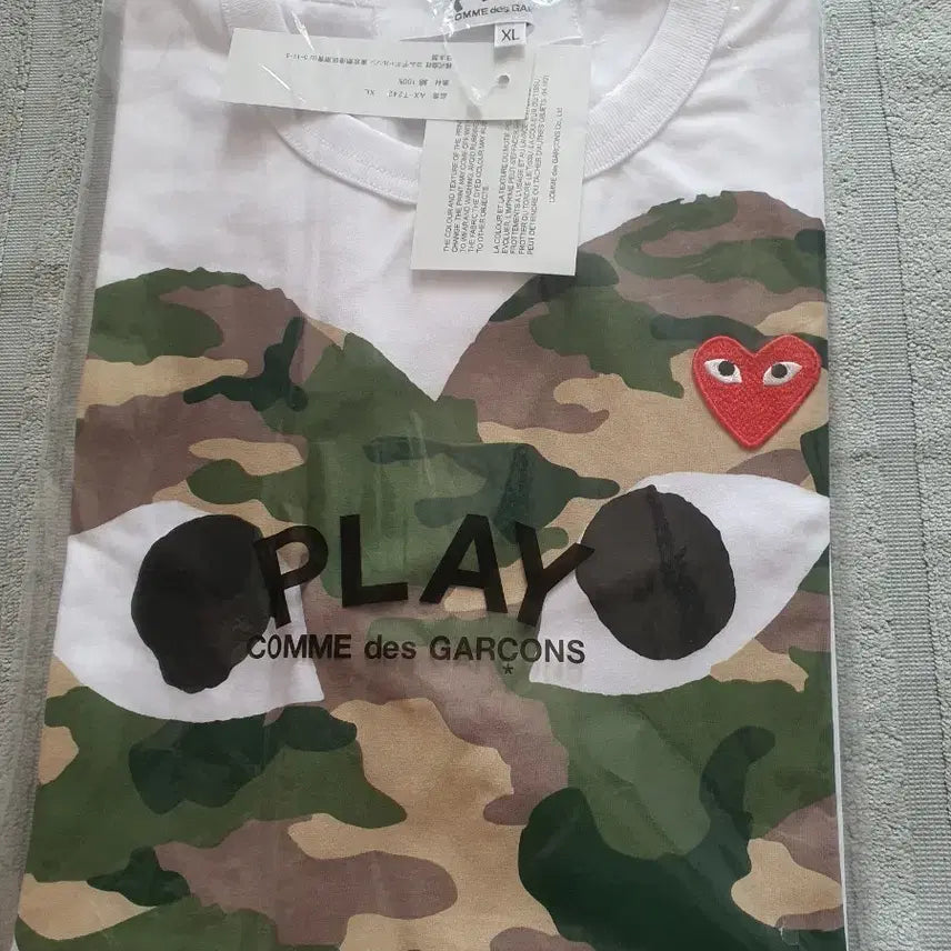 [BUNJANG] Comme des Garçons PLAY Camo Short Sleeve T-Shirt XL / 꼼데가르송 플레이 카모 반팔티 XL