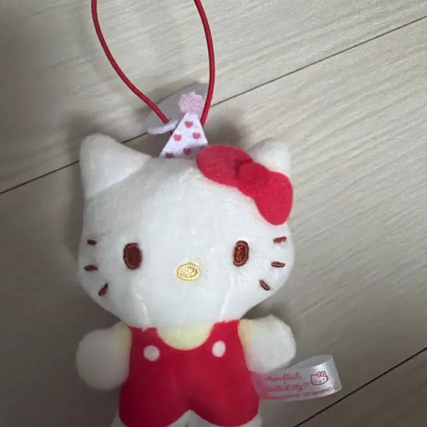 [BUNJANG] Hello Kitty x Monchhichi Collaboration Doll Keychain / 키티 몬치치 콜라보 인형 키링