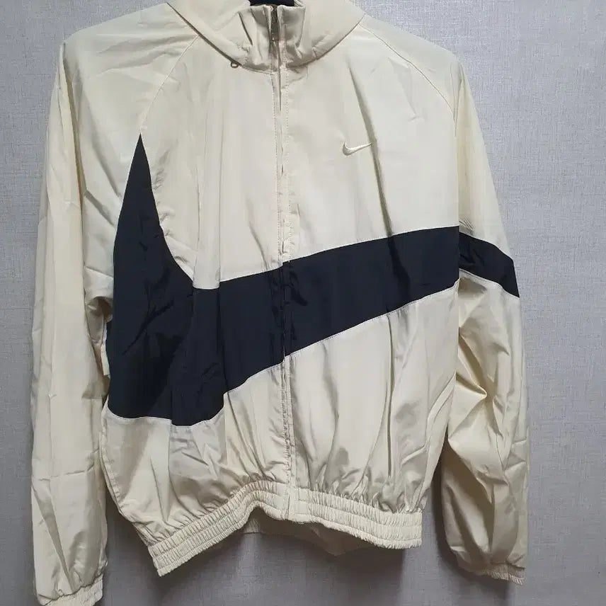 [BUNJANG] Nike Swoosh Windbreaker Jacket Ivory L / 나이키 스우시 바람막이 자켓 아이보리L