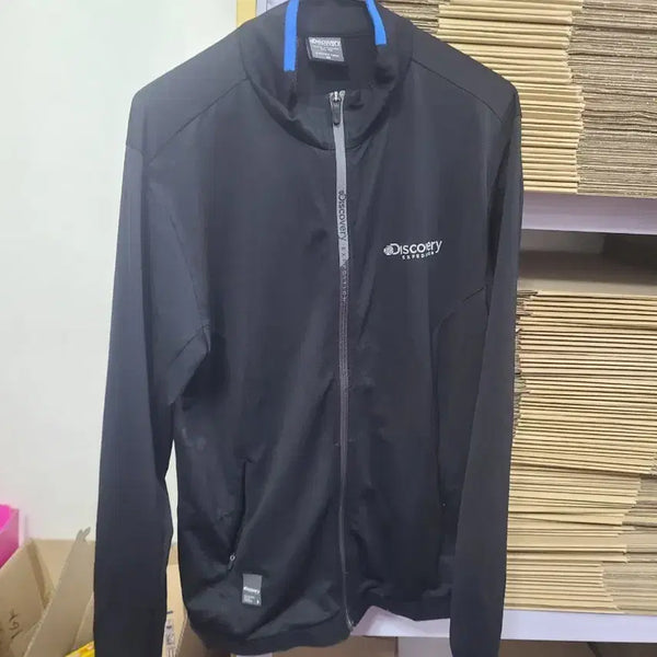[BUNJANG] Discovery Expedition Summer Black Zip-Up Jumper Jacket (Men's 100) / 디스커버리 여름 블랙 집업 점퍼 자켓 남100