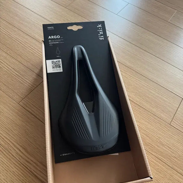 [BUNJANG] Fizik Vento R1 Carbon Rail Saddle (Road Bike, MTB) / 피직 벤토 r1 카본레일 안장 (로드 자전거, mtb)