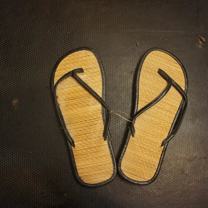 [BUNJANG] Vintage Slipper Interior Prop / 빈티지슬리퍼 인테리어소품 카페소품 매장소품UU