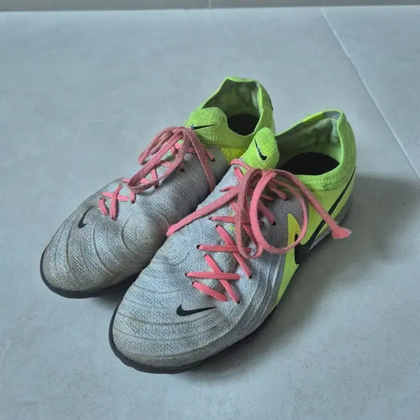 [BUNJANG] Nike Phantom GX2 Pro TF Futsal Shoes / 나이키 풋살화