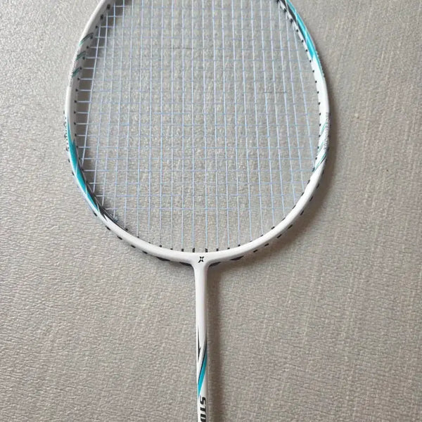 [BUNJANG] Stormy Badminton Racket & Mizuno Badminton Shoes (Size 285) / 배드민턴 장비팔아요