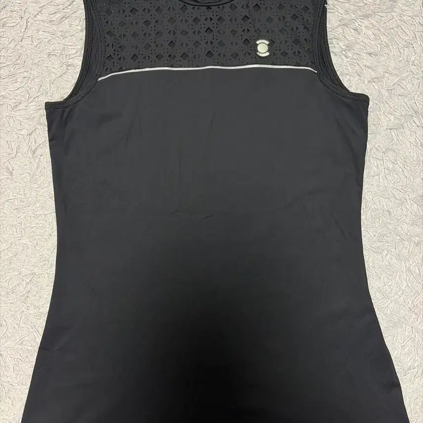 [BUNJANG] W.Angle Sleeveless Cold-Touch T-Shirt Size 85 / 와이드앵글 냉감 민소매 티셔츠 85