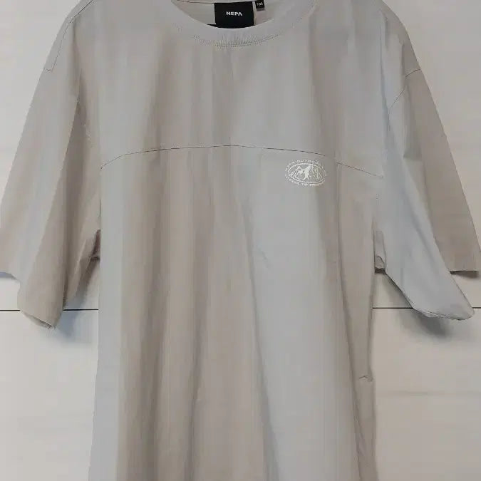 [BUNJANG] Nepa Half Sleeve T-Shirt Beige Size 105 / 네파 반팔 티셔츠 베이지 105사이즈 상태좃믐가볍고 바스락재질