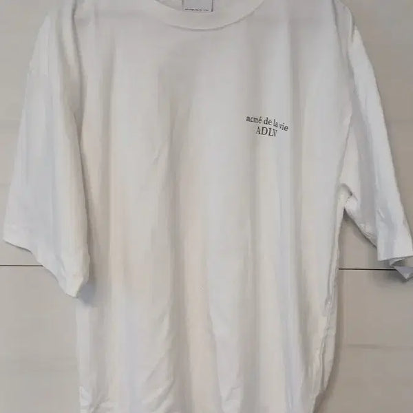 [BUNJANG] ADLV (Acme de la Vie) Logo Short Sleeve T-Shirt White Size 1 / 아크메드라비 ADLV 로고 반팔 티셔츠 화이트 1사이즈