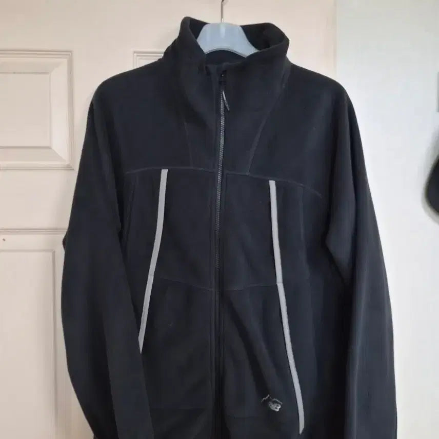 [BUNJANG] New Balance x Cayl Polartec Fleece Black L / 뉴발란스 케일 cayl 폴라텍 플리스 블랙 L사이즈