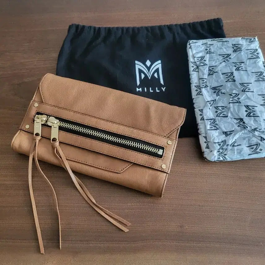 [BUNJANG] Milli Camel Clutch Bag with Pouch / 밀리 클러치 백 + 파우치포함