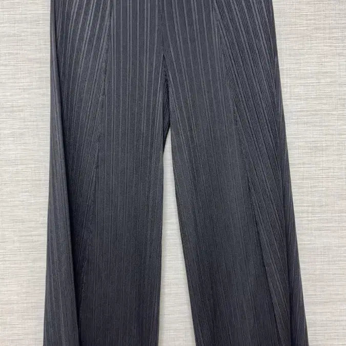 [BUNJANG] Pleated Black Wide Pants / 플리츠선 블랙 와이드 팬츠