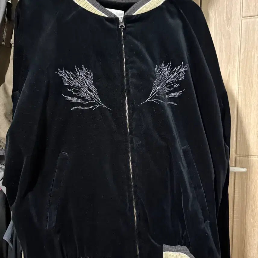 [BUNJANG] Dive In Souvenir Jacket / (1) 다이브인 수베니어 자켓