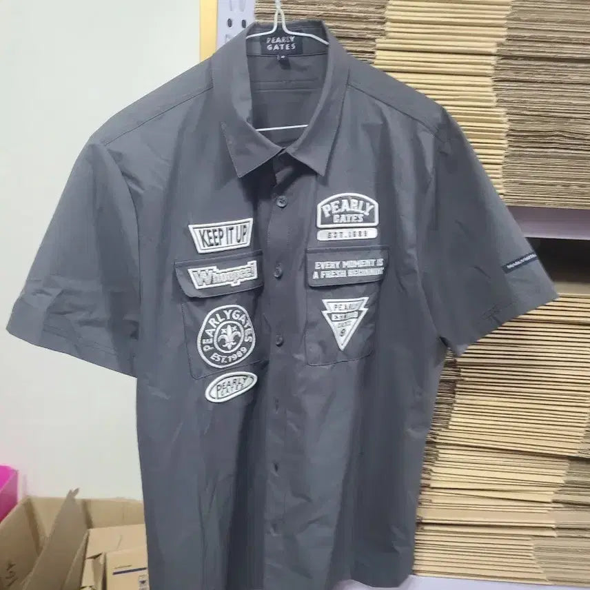 [BUNJANG] PARAGATES Grey Patch Short Sleeve Shirt Size 6 (Recommended 100) / 파리게이츠 그레이 패치 반팔 셔츠 사이즈 6 남100