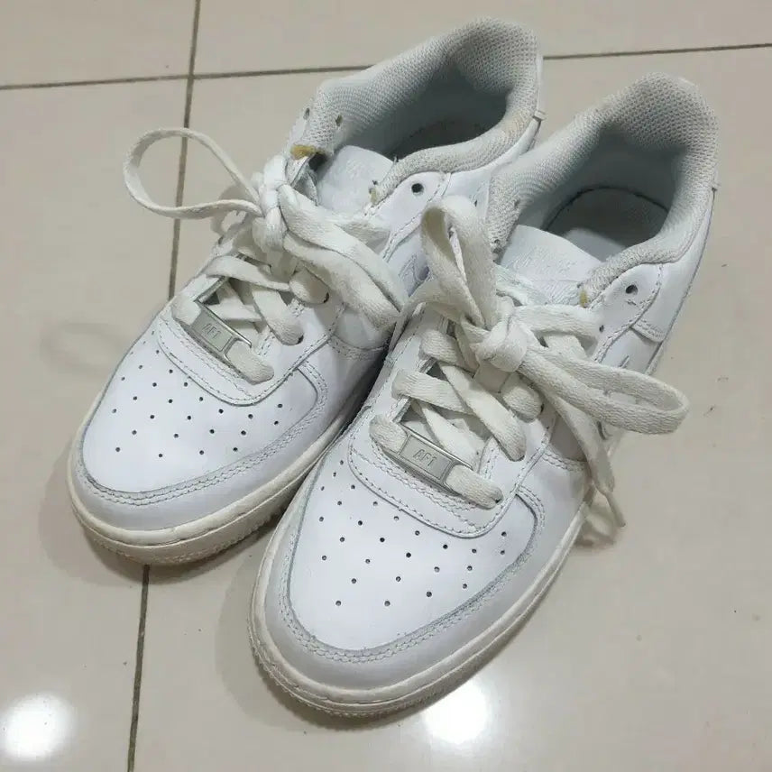 [BUNJANG] Nike Air Force 1 White 235 / 나이키 에어포스1 화이트 235