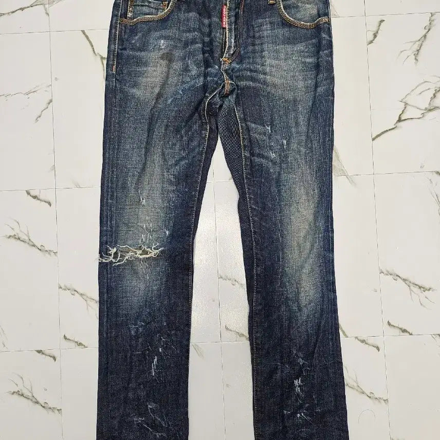 [BUNJANG] Dsquared2 Men's Vintage Wash Distressed Jeans / 디스퀘어드2 청바지 남성용 빈티지 워싱 데미지