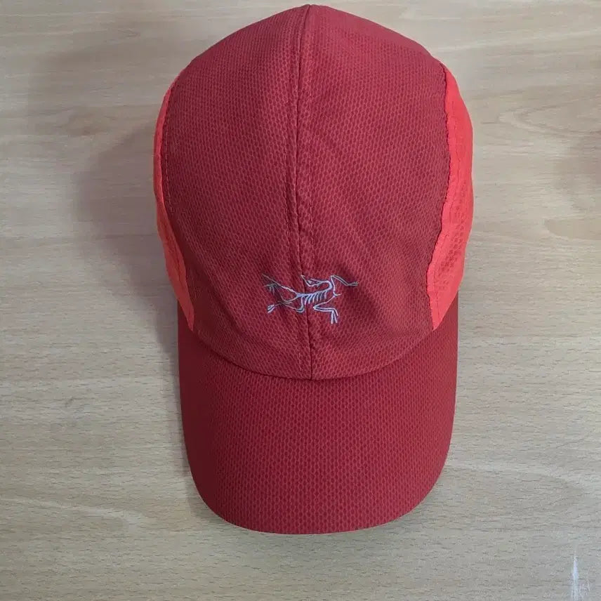 [BUNJANG] Arc'teryx Red Mesh Spandex Cap One Size / 아크테릭스  빨간색 망사 스판  모자   프리사이즈