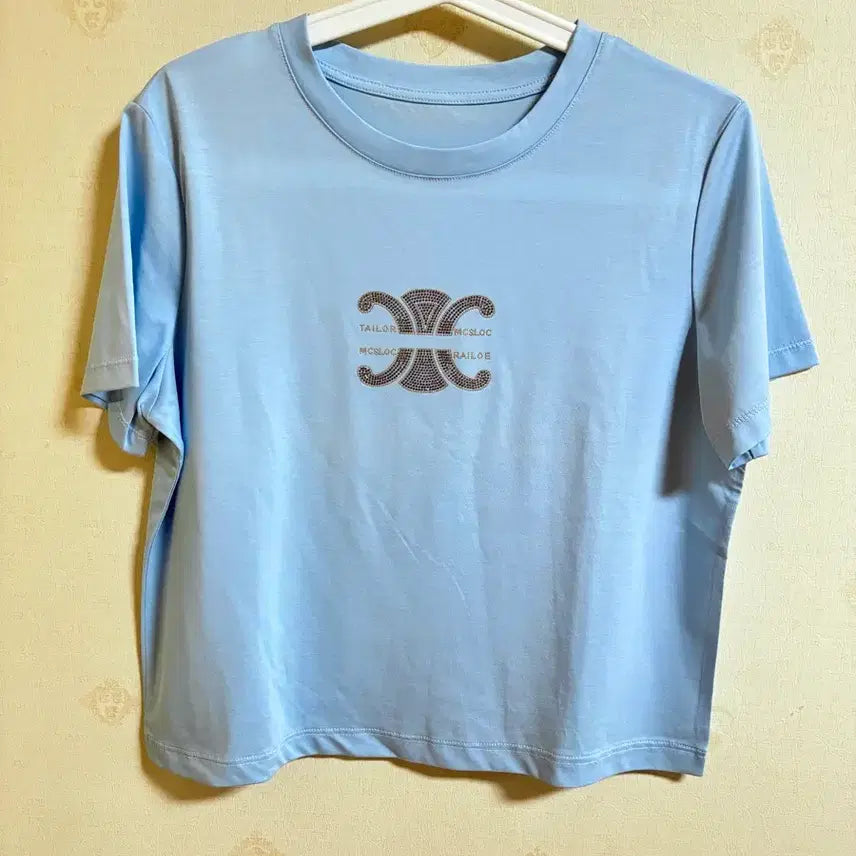 [BUNJANG] Sky Blue Short Sleeve T-Shirt / 하늘색 반팔 티셔츠