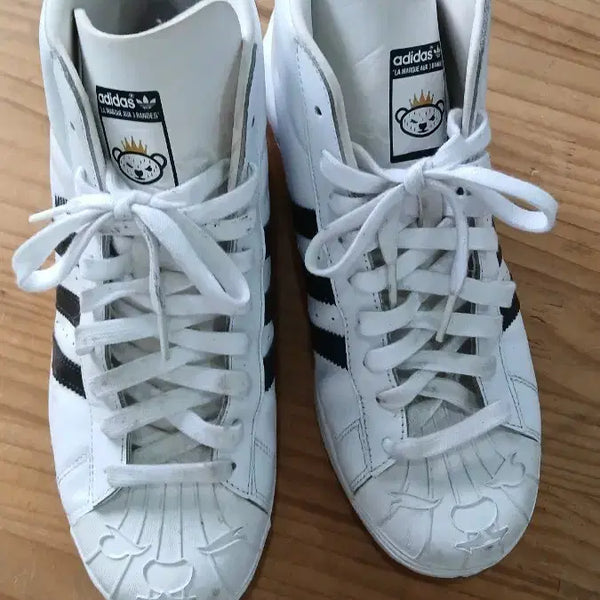 [BUNJANG] Adidas Superstar Bear Collaboration White High-Top Sneakers Size 270 / 아디다스 슈퍼스타 베어 콜라보 흰색 하이탑 운동화 270사이즈