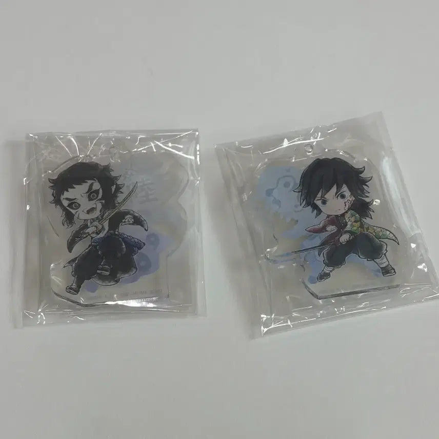 [BUNJANG] Demon Slayer: Kimetsu no Yaiba Giyu & Kaigaku Acrylic Keychain / 귀멸의 칼날 아크릴 키링 기유 카이가쿠
