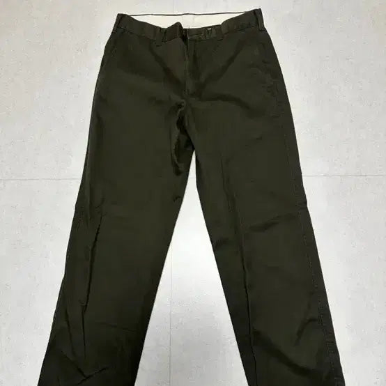 [BUNJANG] Uniqlo Regular Chino Pants Olive 79 / 유니클로 레귤러 치노 올리브 79 (새제품) 신발매