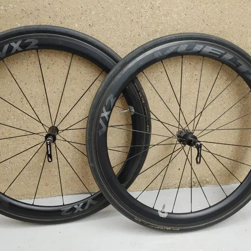 [BUNJANG] Vuelta VX2 Carbon Clincher 50mm Wheelset + Brake Pads / 이태리카본휠)상태최상 뷰엘타 VX2카본 클린쳐 림브 50미리 휠셋+브레이크 패드 팝니다 (55만)
