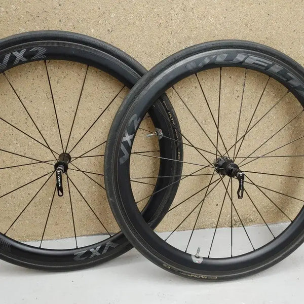 [BUNJANG] Vuelta VX2 Carbon Clincher 50mm Wheelset + Brake Pads / 이태리카본휠)상태최상 뷰엘타 VX2카본 클린쳐 림브 50미리 휠셋+브레이크 패드 팝니다 (55만)