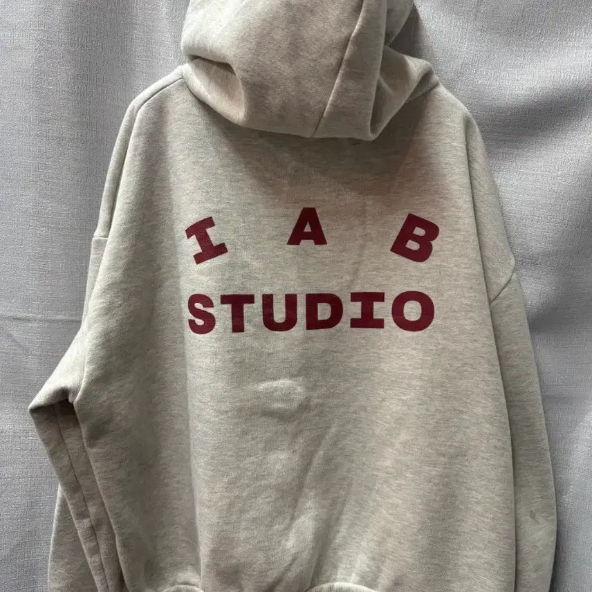 [BUNJANG] IAB STUDIO Big Logo Hoodie Oatmeal L (2XL) / 아이앱 스튜디오 빅로고 오트밀 후드티 L(2XL)