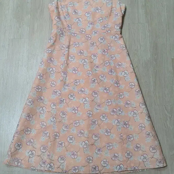 [BUNJANG] VIKI Floral Sleeveless Dress / VIKI 플로럴 민소매 원피스