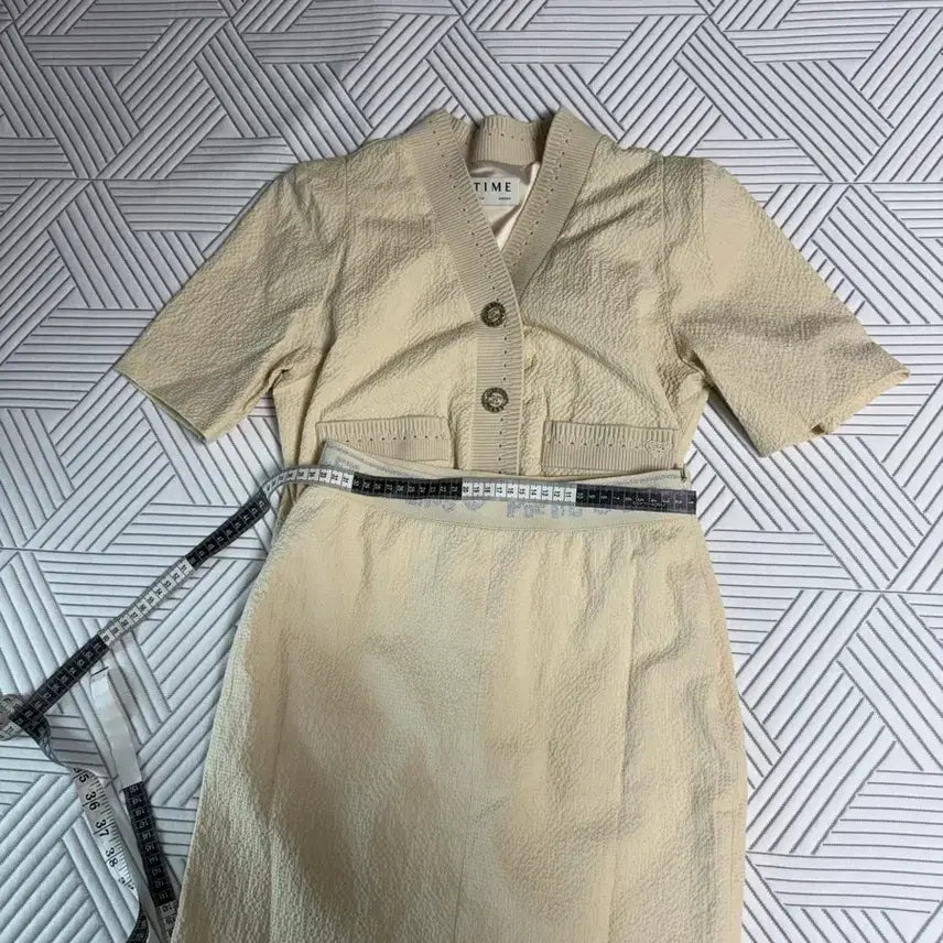 [BUNJANG] Time Two-Piece Setup Beige / 타임 투피스 셋업