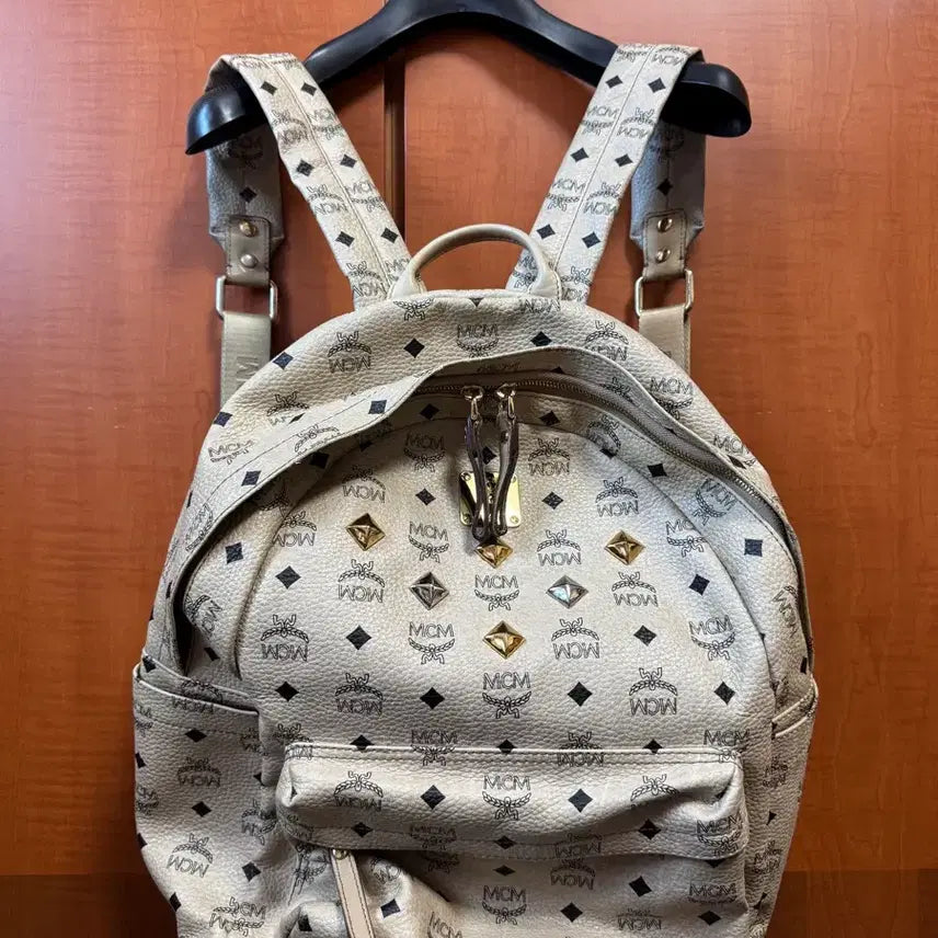 [BUNJANG] MCM Visetos Medium Backpack Beige / MCM 비세토스 미디움 백팩 베이지