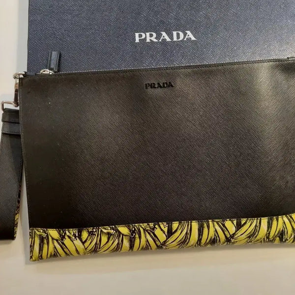 [BUNJANG] Prada Saffiano Banana Clutch Black / 프라다 사피아노 바나나 클러치 블랙 민트급 백화점판 풀박스