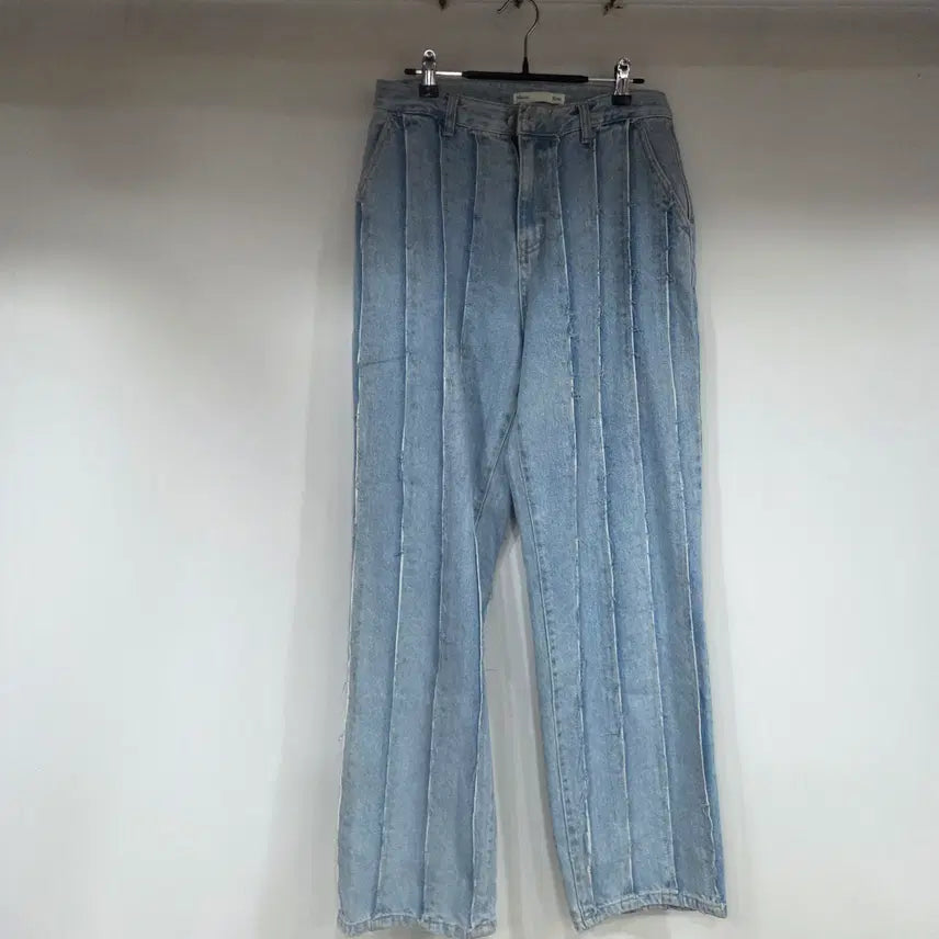 [BUNJANG] Matinkim Light Wash Wide Denim Pants / 마땡킴 연청 와이드 데님 팬츠