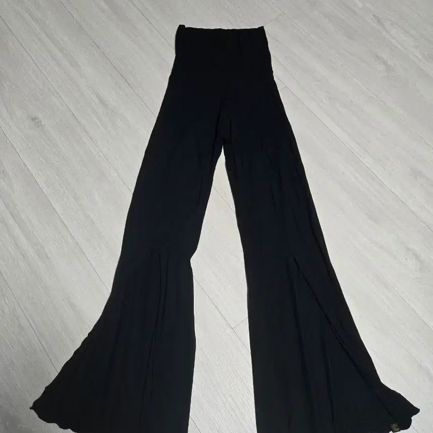 [BUNJANG] Chandra's Slit Bootcut Pants / 찬드라S 트임부츠컷