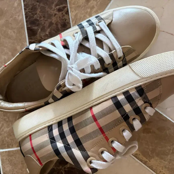[BUNJANG] Burberry Check Signature Sneakers / 버버리 체크 시그니처 스니커즈