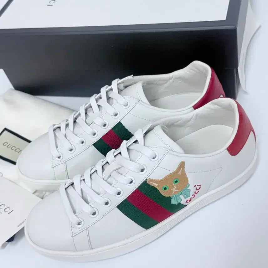 [BUNJANG] Gucci Ace Cat Embroidery Sneakers 35 (220) / 구찌 에이스 고양이 자수 스니커즈 35(220)